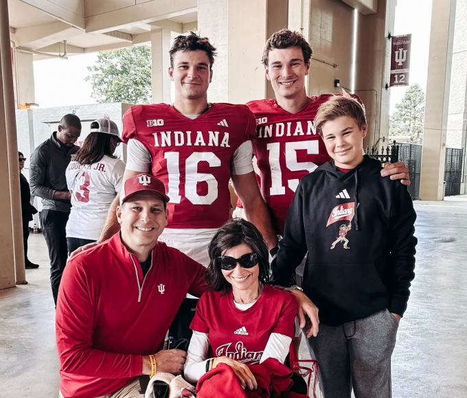 A picture of the Mendoza Family